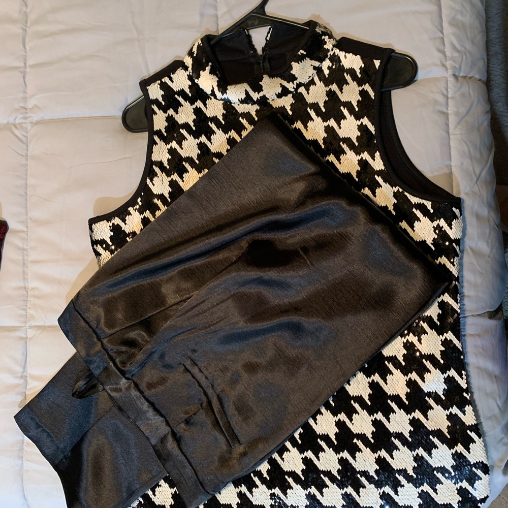 Ashro Black and White Jumpsuit with Houndstooth Pattern